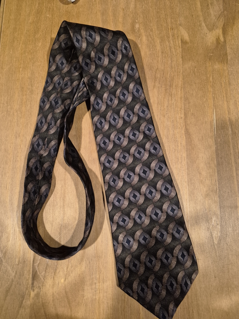 Van Heusen Black and Gray Geometric Silk Tie